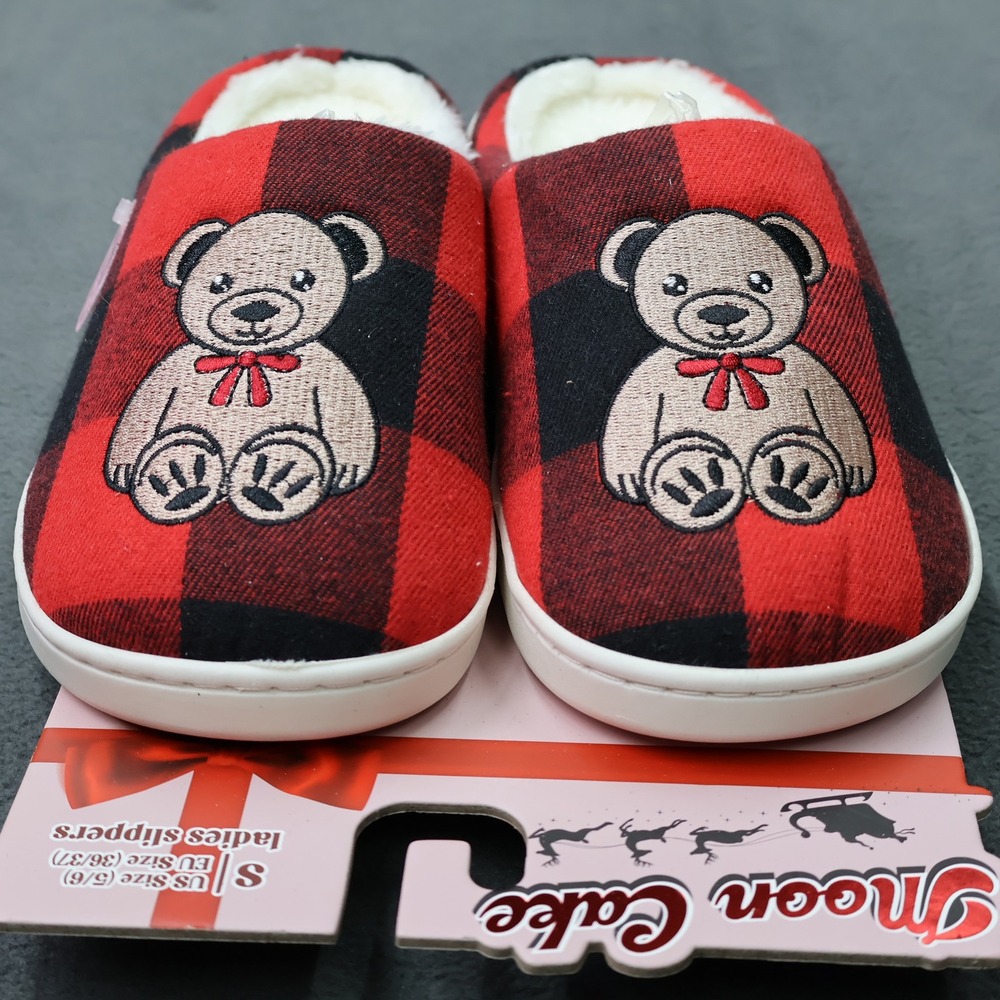 Moon Cake Red Buffalo Plaid Teddy Bear Slippers Memory Foam Womens Small 5/6 NEW